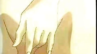 लहान टिटेड सोनेरी वेश्या हार्डकोर गँगबँग अश्लील व्हिडिओमध्ये तिच्या बट होलवर खोलवर ड्रिल केली आहे